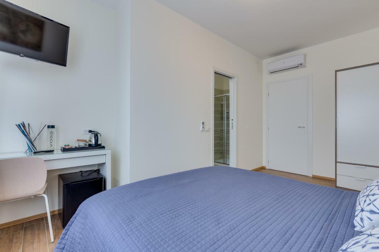 מרגרה Rooms Vidar Train Station מראה חיצוני תמונה