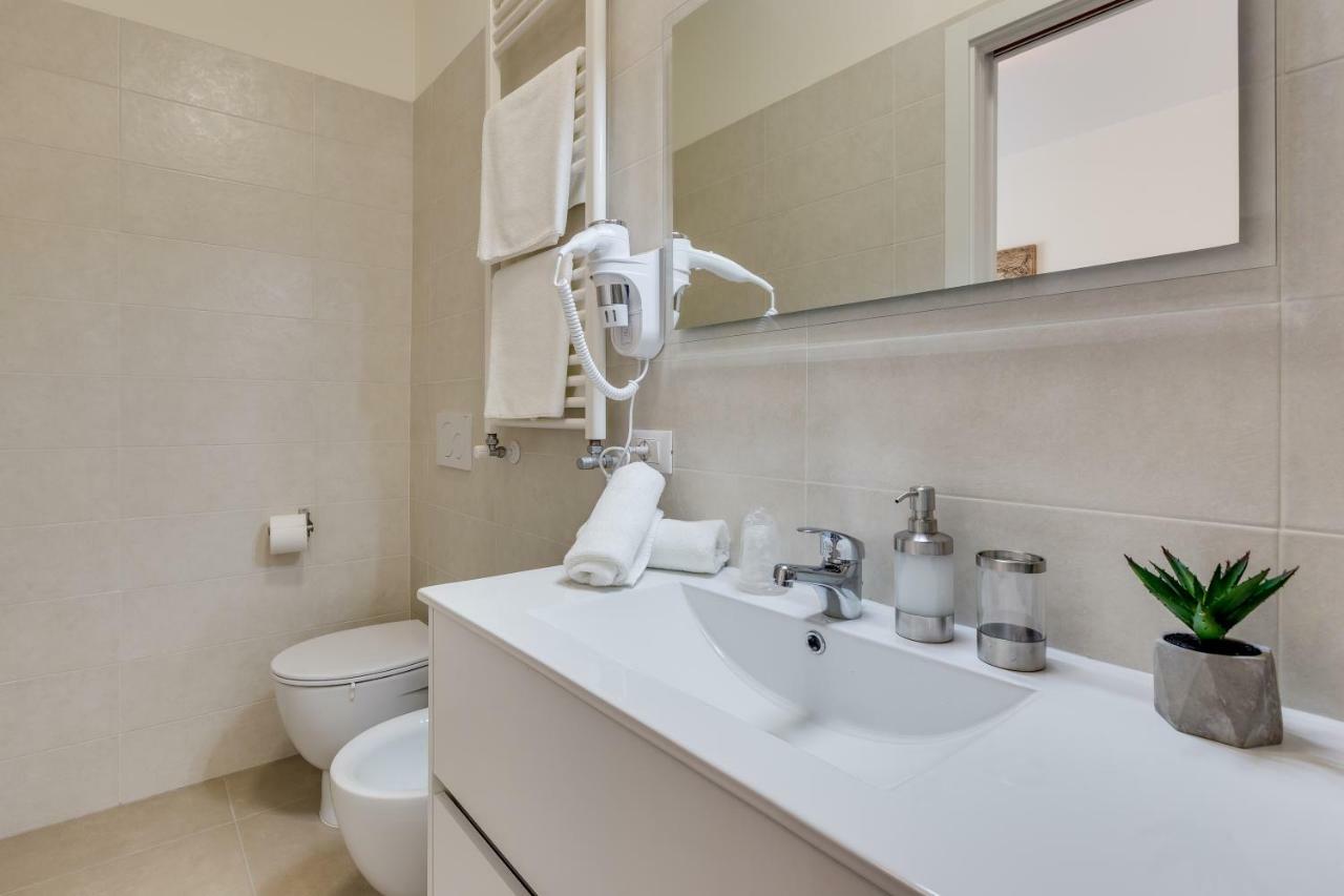 מרגרה Rooms Vidar Train Station מראה חיצוני תמונה